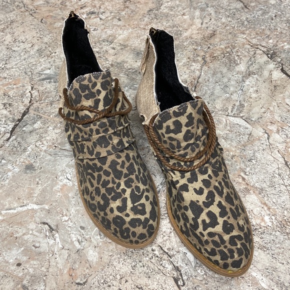 Leopard Print Ankle Boots - Picture 11 of 14